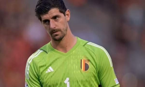 Courtois đột ngột bỏ tuyển, HLV và cầu thủ Bỉ bị sốc