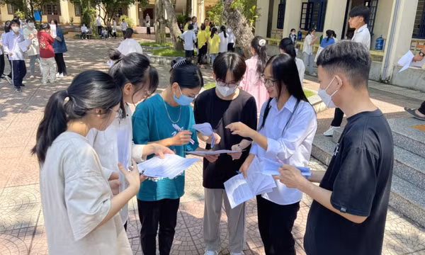 Điểm trung bình bài thi tuyển sinh vào lớp 10 cao hơn năm trước
