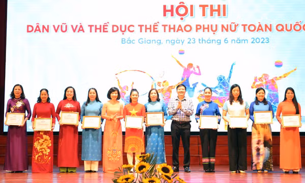 Bế mạc Hội thi Dân vũ và TDTT phụ nữ toàn quốc: Bắc Giang giành giải Nhất toàn đoàn
