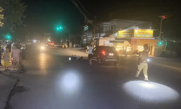 Ôtô va chạm xe máy, 1 người tử vong