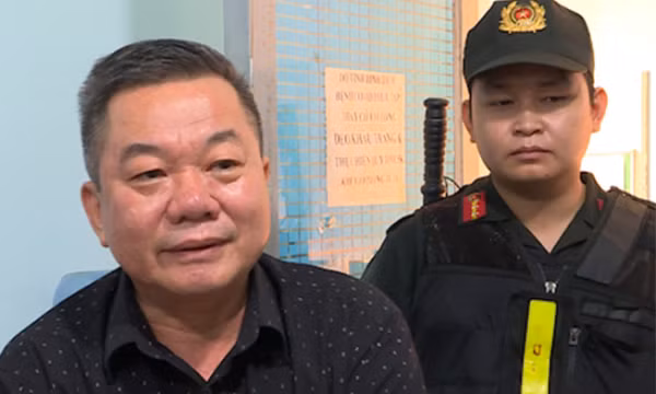 Giám đốc trung tâm đào tạo lái xe ở Sài Gòn bị bắt