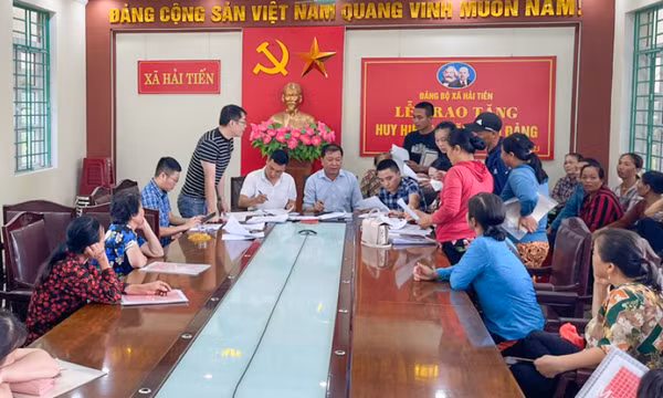 Móng Cái: Chi trả hỗ trợ các hộ dân bị ảnh hưởng sản xuất do thi công cao tốc Tiên Yên - Móng Cái 