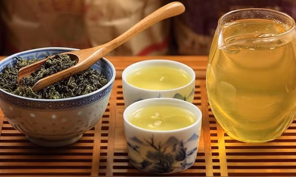 Bí kíp dùng bã trà khử mùi hôi phòng hiệu quả bất ngờ