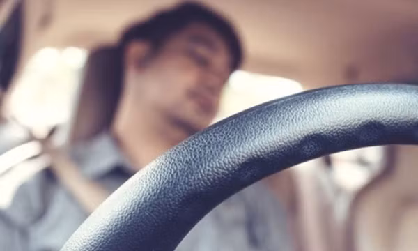 Bác sĩ kể lại giây phút cấp cứu 3 cha con ở Hải Phòng ngủ trong ôtô