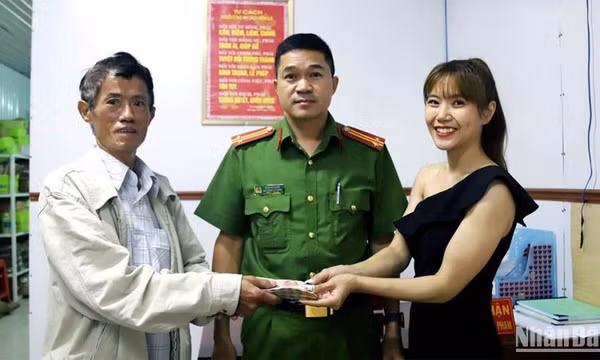 Vụ phát hiện hàng chục triệu đồng ở trụ ATM: Đã trao trả cho chủ nhân