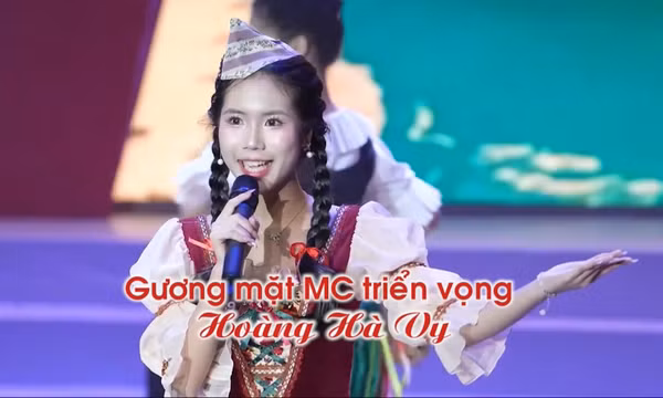 Gương mặt MC triển vọng Hoàng Hà Vy
