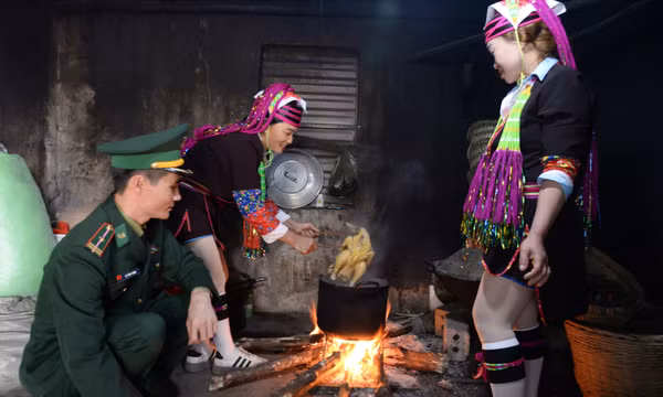 Ấm áp tình quân dân
