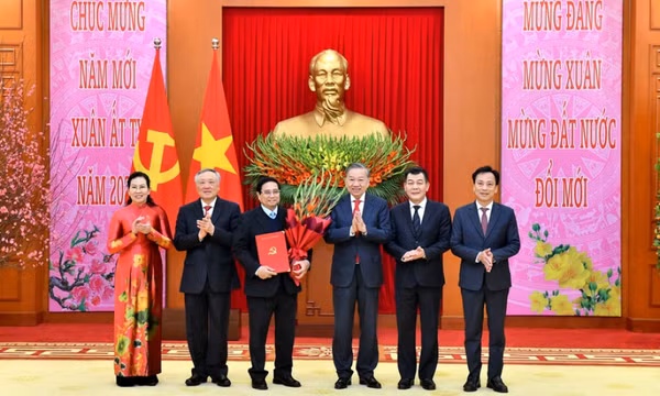 Bộ Chính trị chỉ định đồng chí Phạm Minh Chính giữ chức Bí thư Đảng ủy Chính phủ