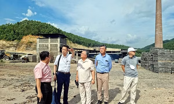 Người "thổi lửa"