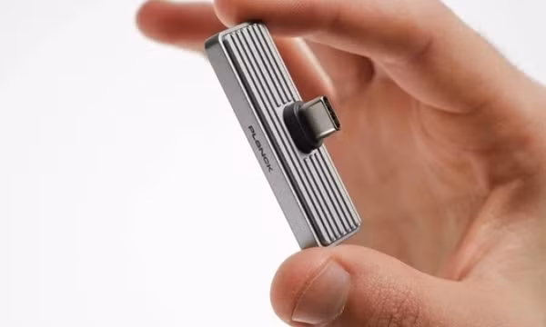 Ổ SSD di động nhỏ nhất thế giới, chỉ bằng một gang tay