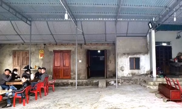 Bắt giam kẻ kéo lê 'vợ hờ' trên đường gây tử vong