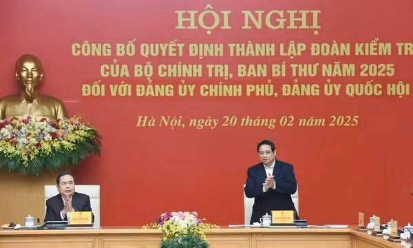 Công bố Quyết định thành lập Đoàn kiểm tra đối với Đảng ủy Chính phủ, Đảng ủy Quốc hội