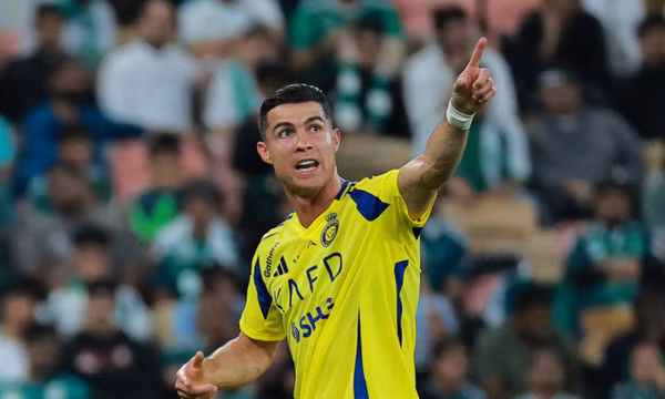 Ronaldo thu nhập 6.600 tỉ đồng năm 2024