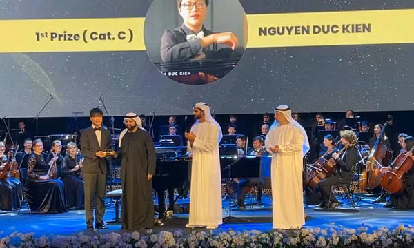 Tài năng trẻ Nguyễn Đức Kiên giành giải Nhất cuộc thi Piano quốc tế Fujairah