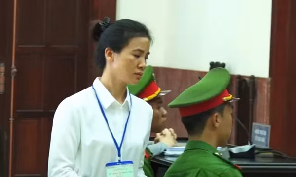 Hai nhân viên của bà Nguyễn Phương Hằng được tha tù trước thời hạn