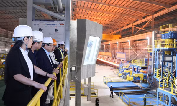 Thủ tướng: Hòa Phát phải sản xuất thép phục vụ dự án đường sắt cao tốc Bắc-Nam