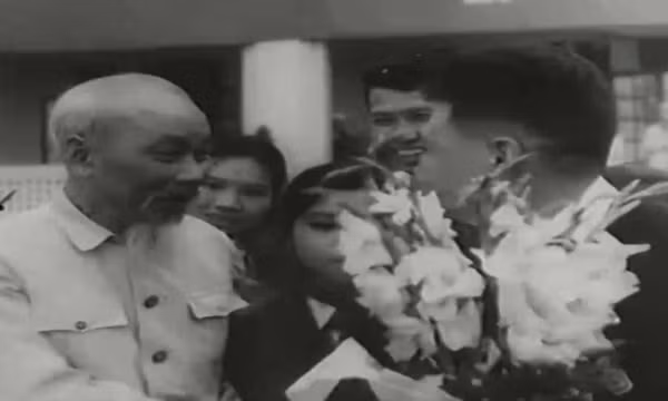 60 năm ngày Bác Hồ về ăn Tết với Quảng Ninh