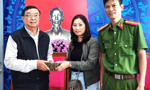 Rơi túi tiền 106 triệu đồng, người đàn ông may mắn nhận lại được sau 1 tuần