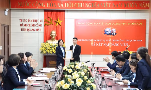 Viết tiếp trang sử vẻ vang của Đảng và dân tộc