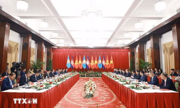 Tiếp tục vun đắp mối quan hệ Việt Nam-Campuchia ngày càng phát triển bền chặt