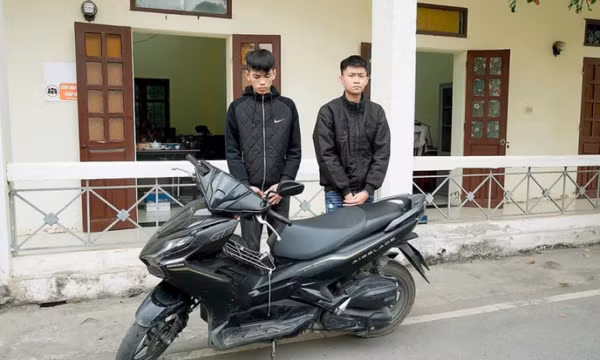 Sau 6 tiếng, Công an bắt 2 đối tượng cướp giật tài sản ngày mùng 2 Tết