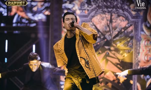 Quán quân Rap Việt Dế Choắt thừa nhận tiêu tan sự nghiệp