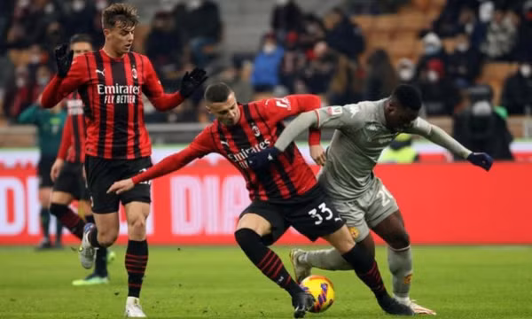 Milan thắng ngược đội của Shevchenko
