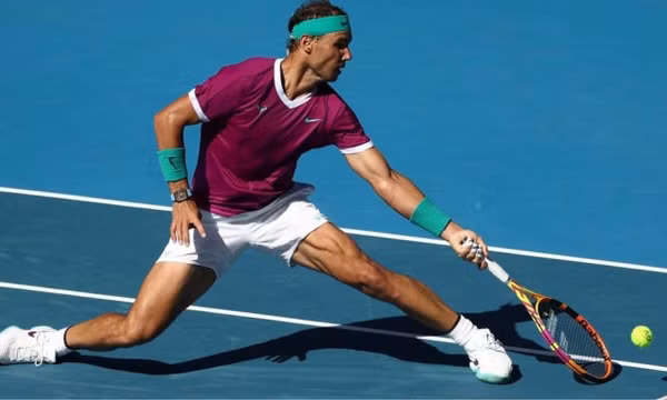 Nadal thoát hiểm ở tứ kết Australia Mở rộng