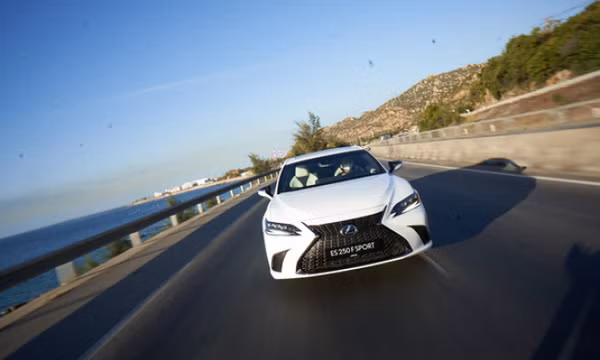 Lexus ra mắt 3 mẫu xe F Sport tại Việt Nam: Giá từ 2,56 tỉ đồng, cạnh tranh BMW M và Mercedes-AMG