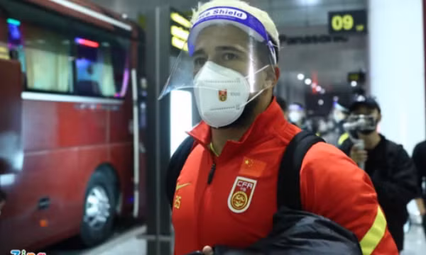Tuyển Trung Quốc mang 3 cầu thủ nhập tịch