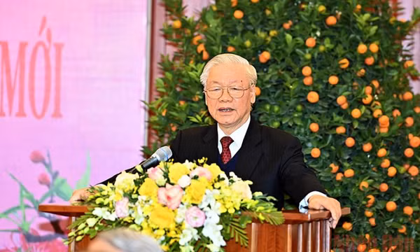 Tổng Bí thư Nguyễn Phú Trọng chúc Tết lãnh đạo, nguyên lãnh đạo Đảng, Nhà nước
