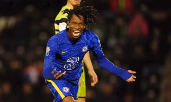 Chelsea chính thức bán tiền vệ 22 tuổi