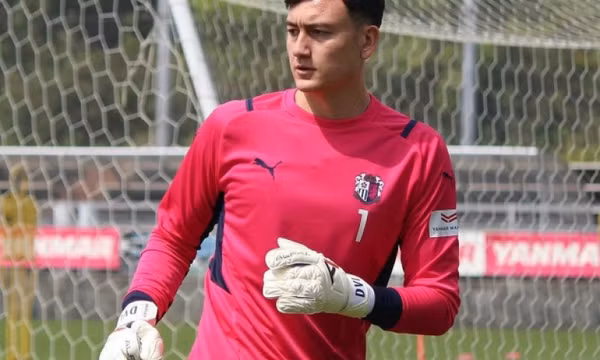 Văn Lâm được Cerezo Osaka gia hạn hợp đồng