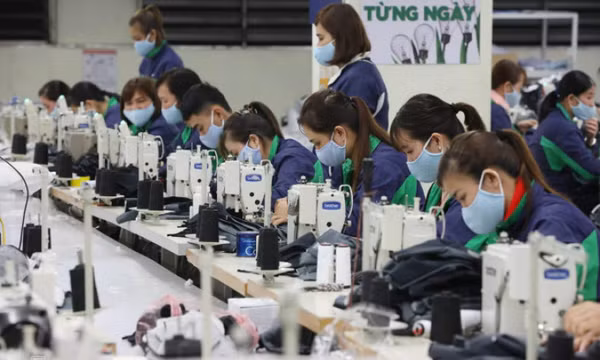 Đề xuất tăng giờ làm thêm tất cả ngành nghề