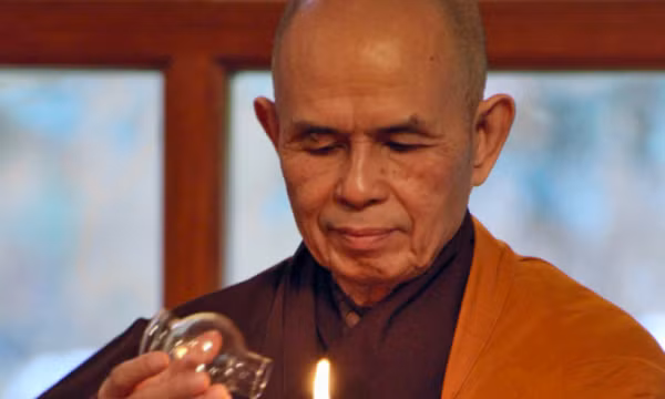 Tư tưởng 'hạnh phúc trong hiện tại' của thiền sư Thích Nhất Hạnh