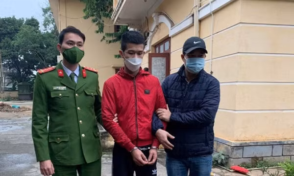 Bắt đối tượng trốn truy nã vì tội giết người vào can ngăn