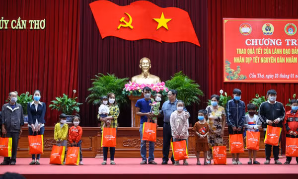 Thủ tướng Phạm Minh Chính: Đón người dân về quê an toàn, chăm lo để mọi người đều có Tết, bù đắp những khó khăn, mất mát do dịch bệnh
