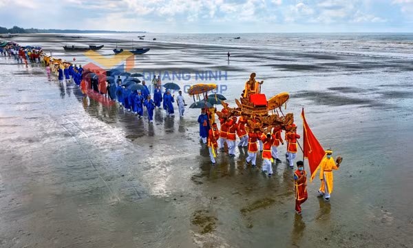 Lễ hội đình Trà Cổ (Móng Cái)
