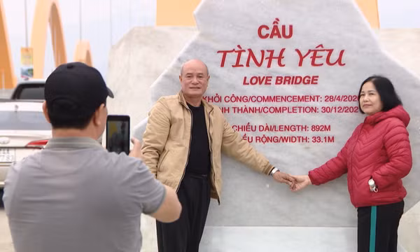 Không khí hân hoan trên những công trình mới