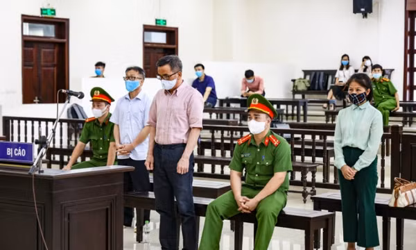Năm 2021, hàng loạt đại án tham nhũng, kinh tế được đưa ra xét xử