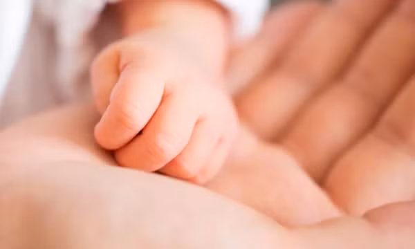 Các triệu chứng nhiễm Omicron phổ biến ở trẻ nhỏ