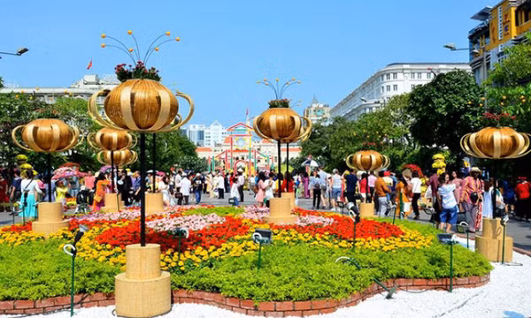 Thủ tướng Chính phủ đôn đốc bộ ngành, địa phương thực hiện nhiệm vụ phục vụ Nhân dân đón Tết