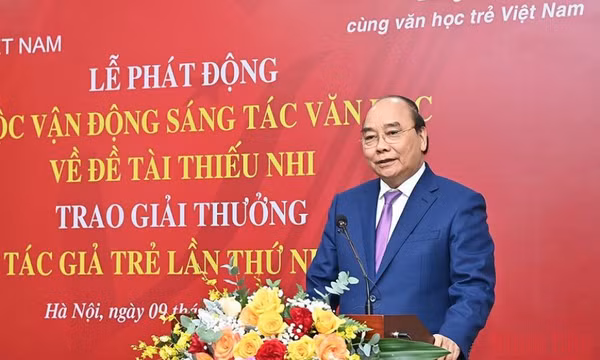 Văn học phải hun đúc ý chí, nghị lực vươn lên của thanh niên, thiếu niên, thiếu nhi, nhi đồng