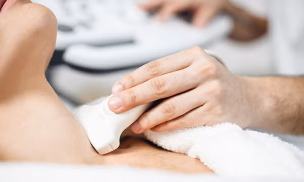 4 nguyên nhân thúc đẩy bệnh u tuyến giáp, cách giúp bạn phát hiện bệnh sớm nhất