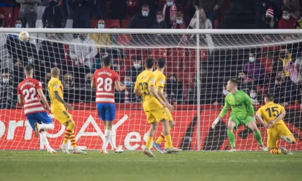 Barca vuột chiến thắng phút 89