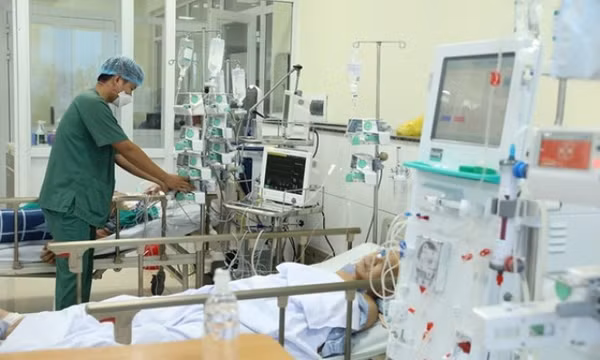 Thủ tướng: Tiếp tục đặt sức khỏe, tính mạng của người dân lên trên hết