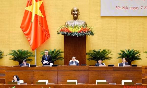 Bổ sung nguyên tắc Nhà nước thống nhất quản lý về giá dịch vụ khám bệnh, chữa bệnh