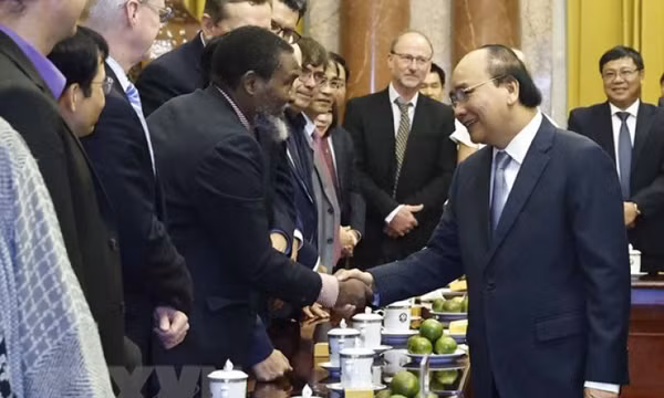Chủ tịch nước tiếp các nhà khoa học quốc tế sang Việt Nam dự hội thảo