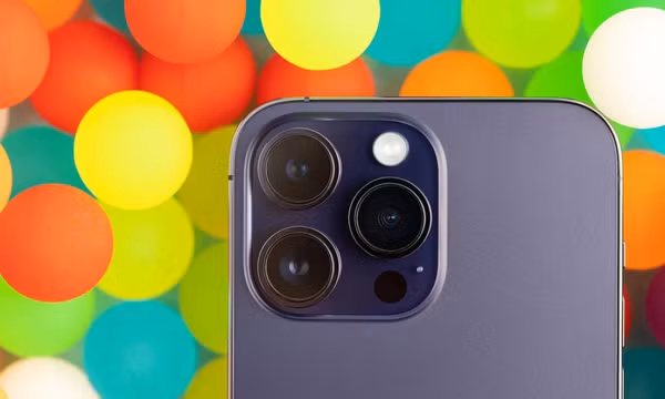 Camera iPhone 14 Pro gặp lỗi lạ