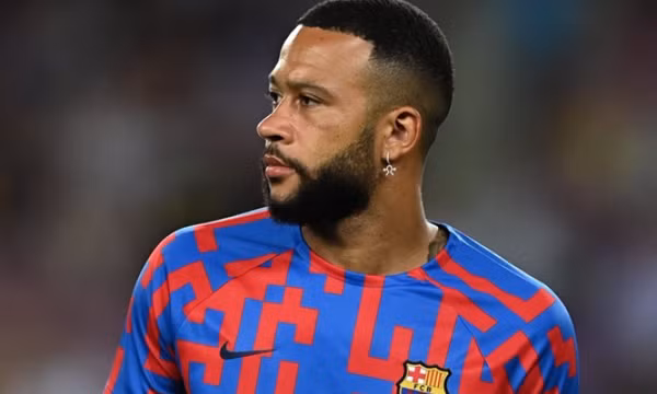 Depay quyết không rời Barcelona